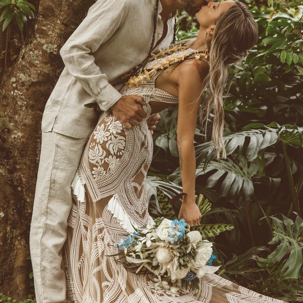 Rue De Seine East Gown US Size 6 - Picture 14 of 14